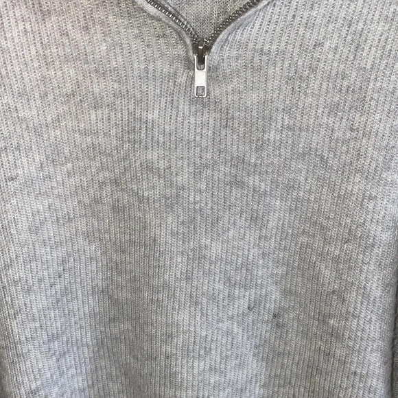 Brandy Melville Light Gray Wool Blend 1/3 Zip Cropped Sweater One Size - Picture 5 of 5